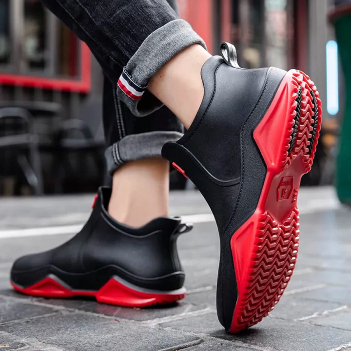 Fashionable Men & Women’s Ankle Rain Boots Anti-Slip Waterproof Shoes Work Boots Suitable For Summer & Winter Rainy & Snowy Day