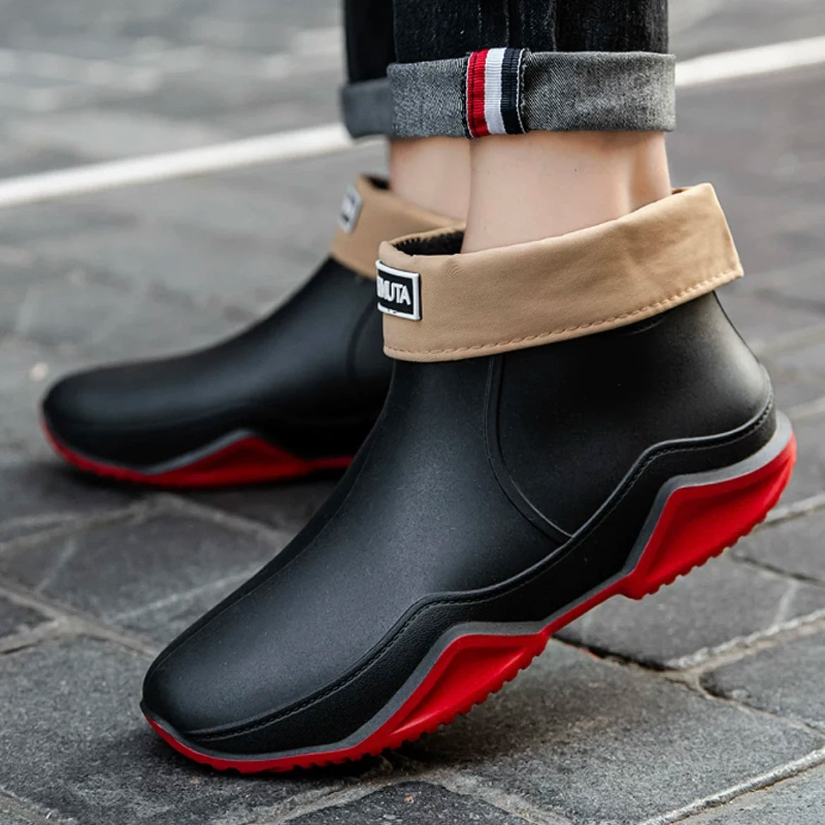 Fashionable Men & Women’s Ankle Rain Boots Anti-Slip Waterproof Shoes Work Boots Suitable For Summer & Winter Rainy & Snowy Day
