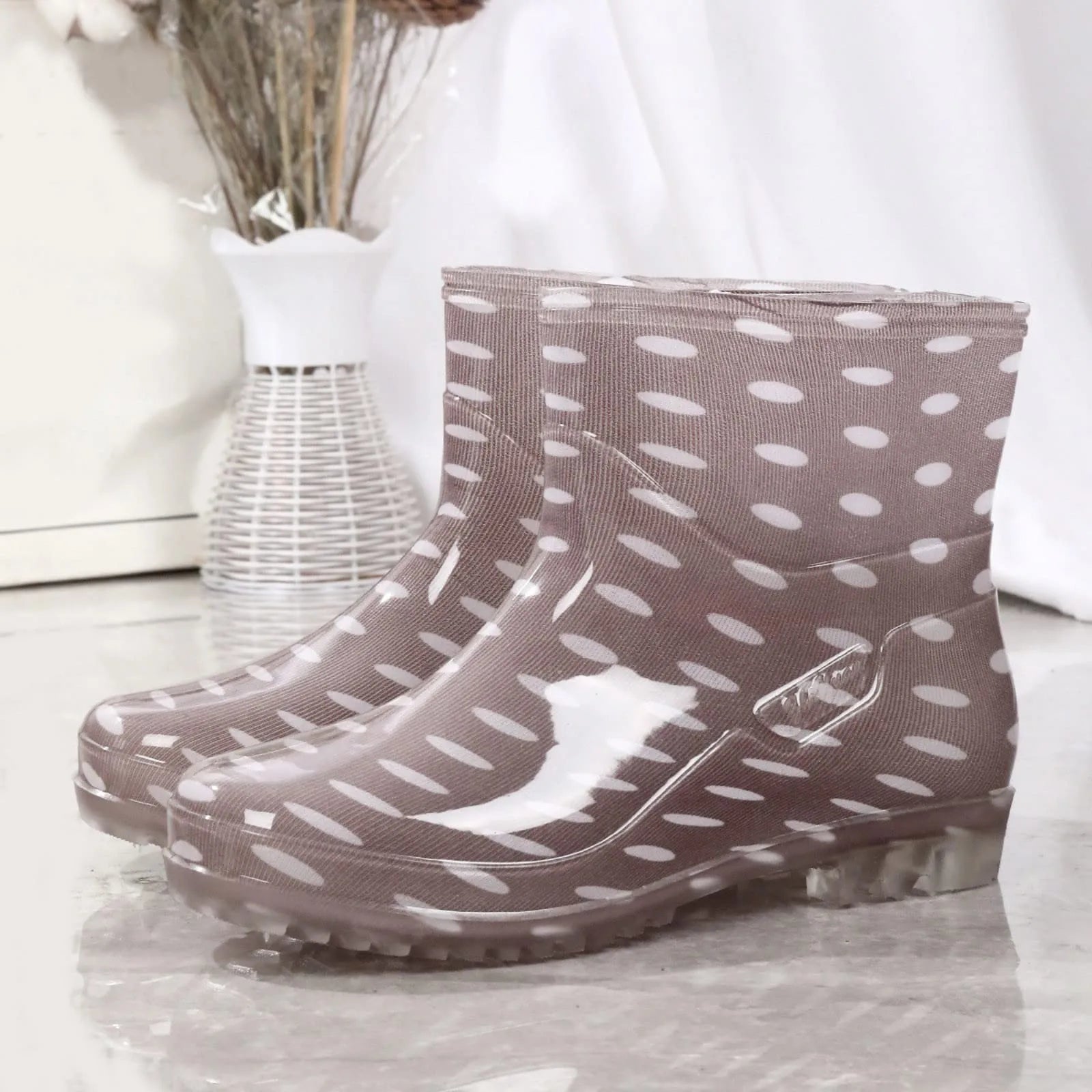 Black Polka Dots Women's Rain Shoes Waterproof And Non-slip Kitchen Work Rubber Shoes Pvc Short Tube Rain Boots Summer Shoes