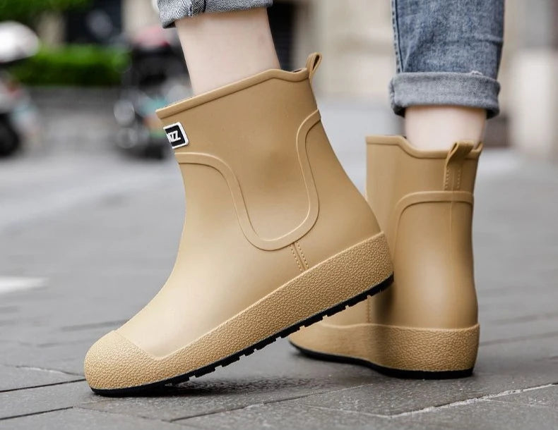Winter Big Size Warm Waterproof Fleece-lined Short Men's Rain Boots Chef Kitchen Rainy Day Adult Without Lacing Mud Male Shoes