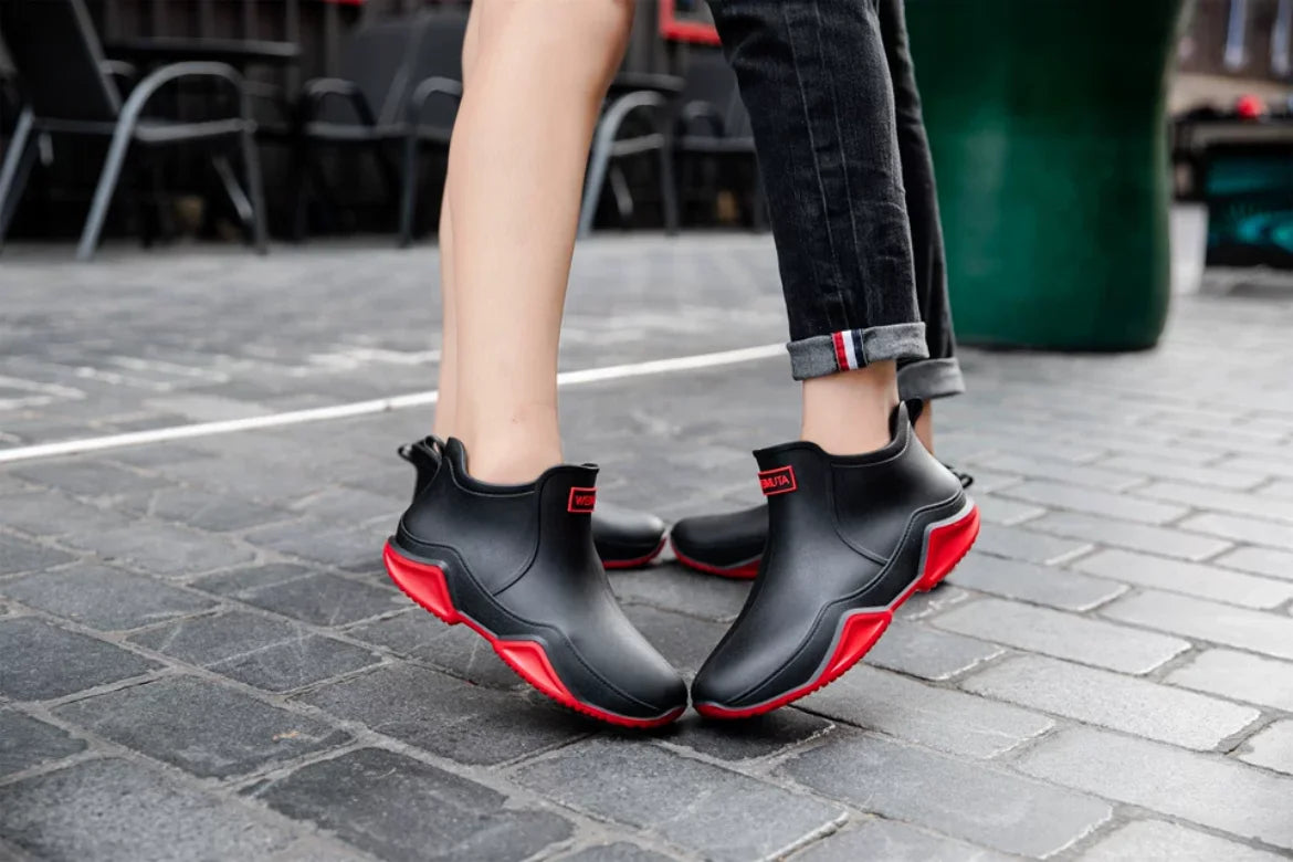 Fashionable Men & Women’s Ankle Rain Boots Anti-Slip Waterproof Shoes Work Boots Suitable For Summer & Winter Rainy & Snowy Day