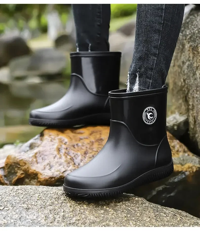 Men Rain Boots Non-slip Light Hiking Rain Shoes Slip on Waterproof Outdoor Leisure Rubber Fishing Shoes Work Water Shoes