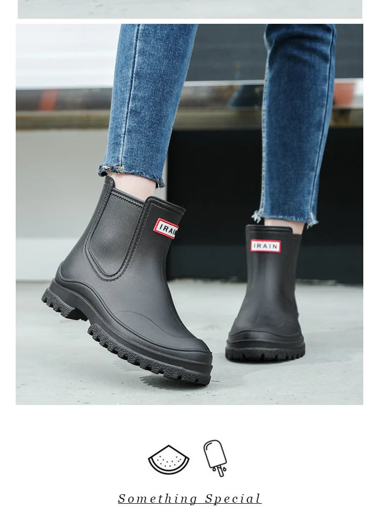 1 Pair of Women's Short Rain Boots Pvc Non-Slip Water Shoes Outdoor Waterproof Shoes Women's Fashionable Water Boots