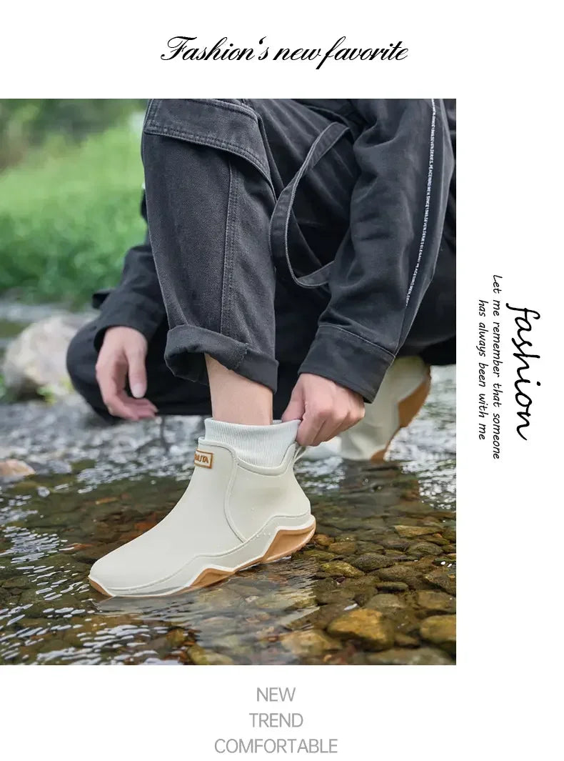 Winter Windproof Cotton Rain Boots Men Warm Light Ankle Rainboots Fashion Black Slip on Rain Shoes Men Waterproof Work Boot 2024
