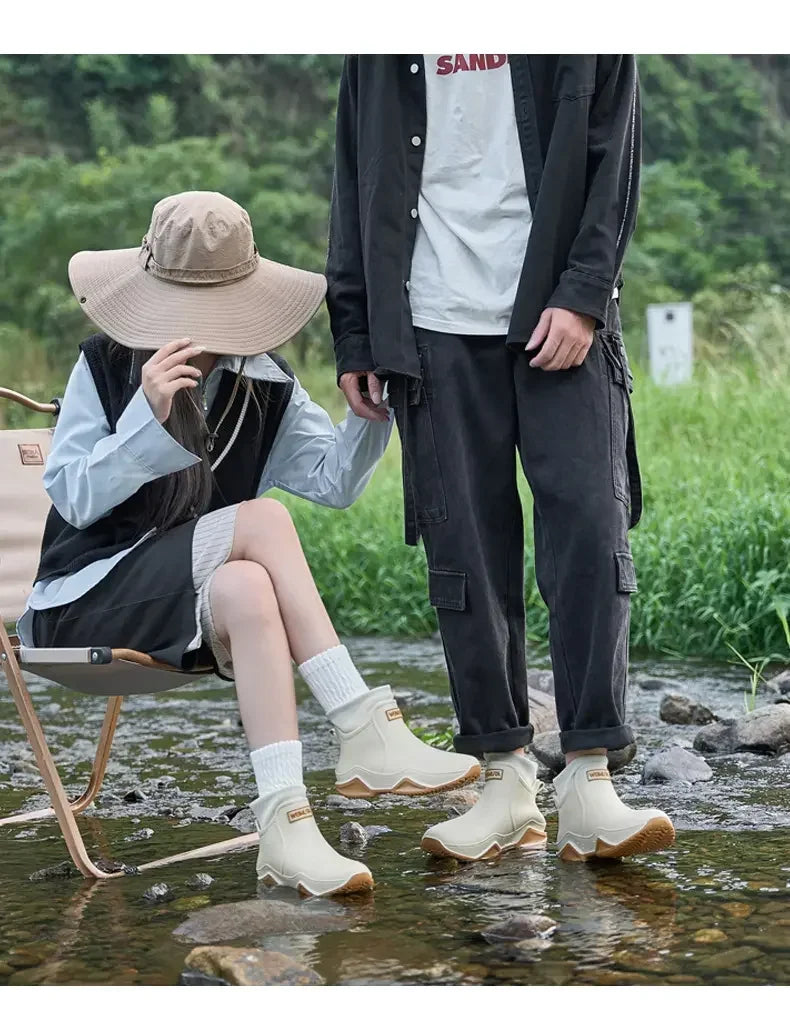 Winter Windproof Cotton Rain Boots Men Warm Light Ankle Rainboots Fashion Black Slip on Rain Shoes Men Waterproof Work Boot 2024