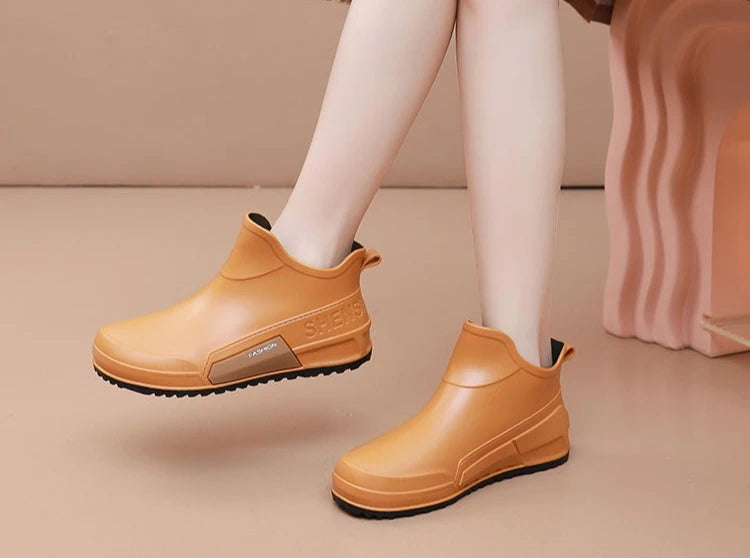 Waterproof Ankle Rain Boots for Men Chef Kitchen Fleece-lined Man Shoes Work Fashion Rainy Day Non-slip Garden Fishing Wellies