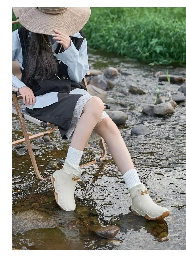 Winter Windproof Cotton Rain Boots Men Warm Light Ankle Rainboots Fashion Black Slip on Rain Shoes Men Waterproof Work Boot 2024