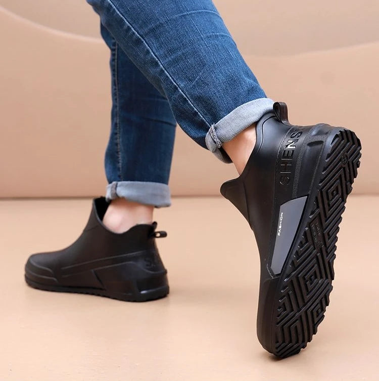 Waterproof Ankle Rain Boots for Men Chef Kitchen Fleece-lined Man Shoes Work Fashion Rainy Day Non-slip Garden Fishing Wellies