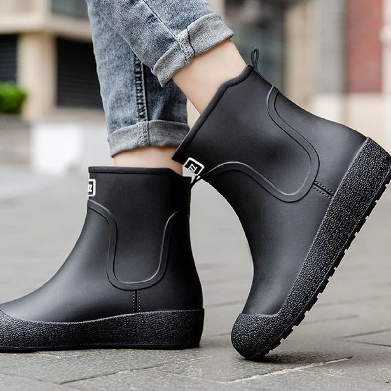 Winter Big Size Warm Waterproof Fleece-lined Short Men's Rain Boots Chef Kitchen Rainy Day Adult Without Lacing Mud Male Shoes