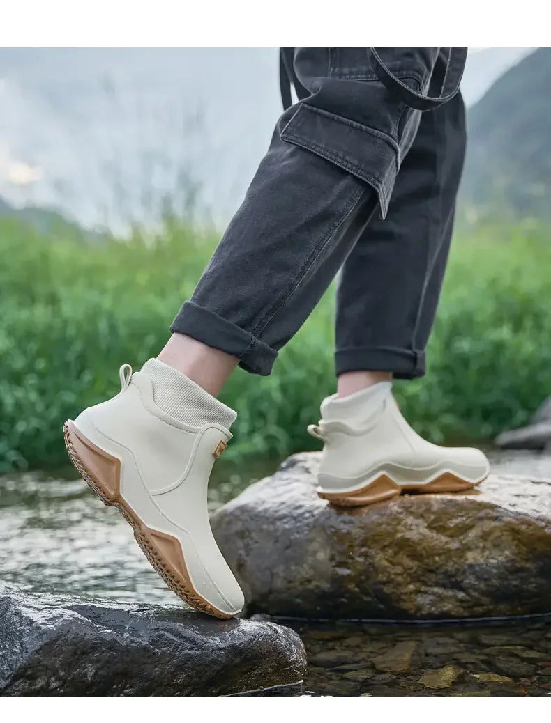 Winter Windproof Cotton Rain Boots Men Warm Light Ankle Rainboots Fashion Black Slip on Rain Shoes Men Waterproof Work Boot 2024