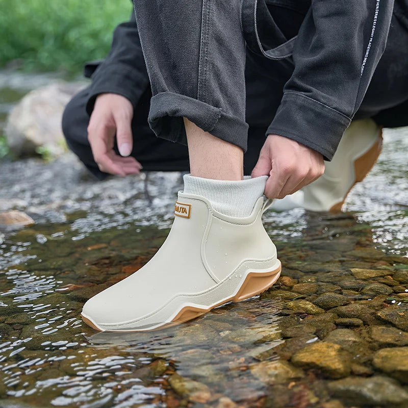 Winter Windproof Cotton Rain Boots Men Warm Light Ankle Rainboots Fashion Black Slip on Rain Shoes Men Waterproof Work Boot 2024