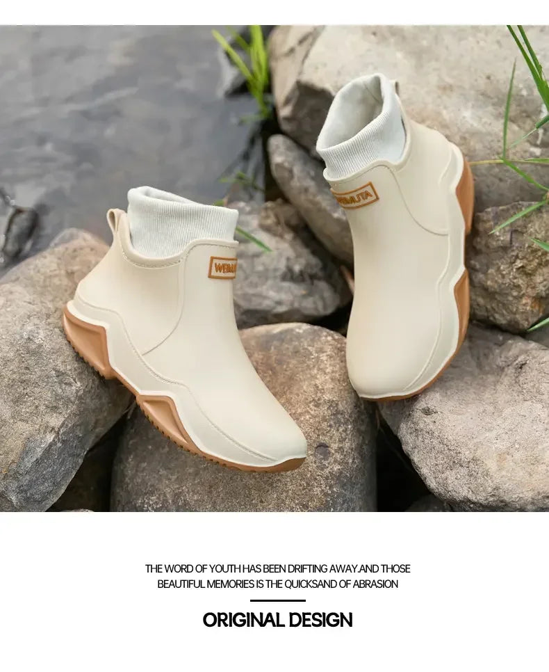 Winter Windproof Cotton Rain Boots Men Warm Light Ankle Rainboots Fashion Black Slip on Rain Shoes Men Waterproof Work Boot 2024