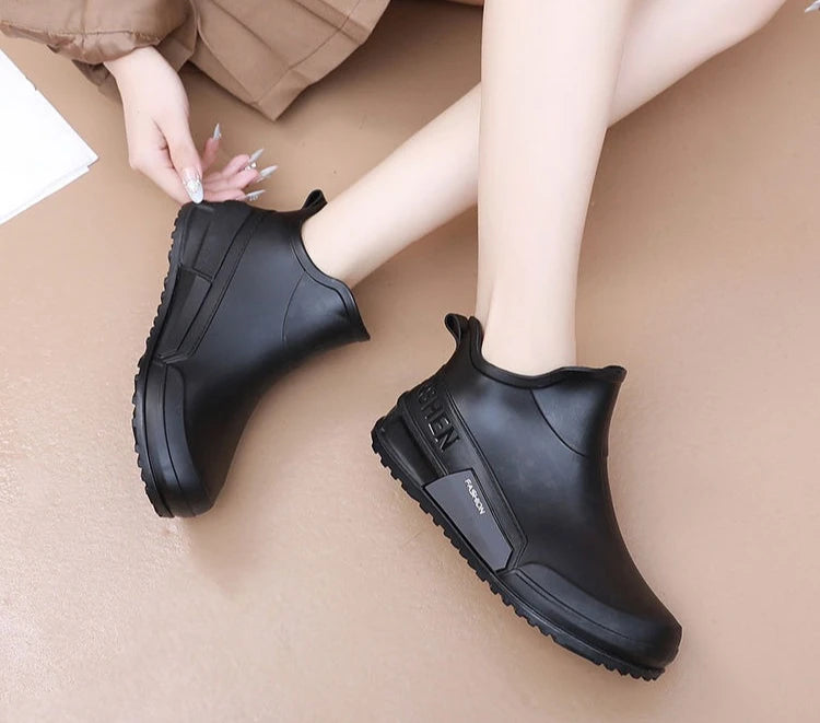 Waterproof Ankle Rain Boots for Men Chef Kitchen Fleece-lined Man Shoes Work Fashion Rainy Day Non-slip Garden Fishing Wellies