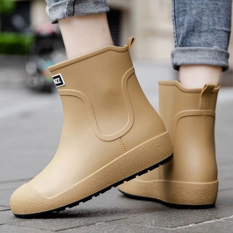 Winter Big Size Warm Waterproof Fleece-lined Short Men's Rain Boots Chef Kitchen Rainy Day Adult Without Lacing Mud Male Shoes