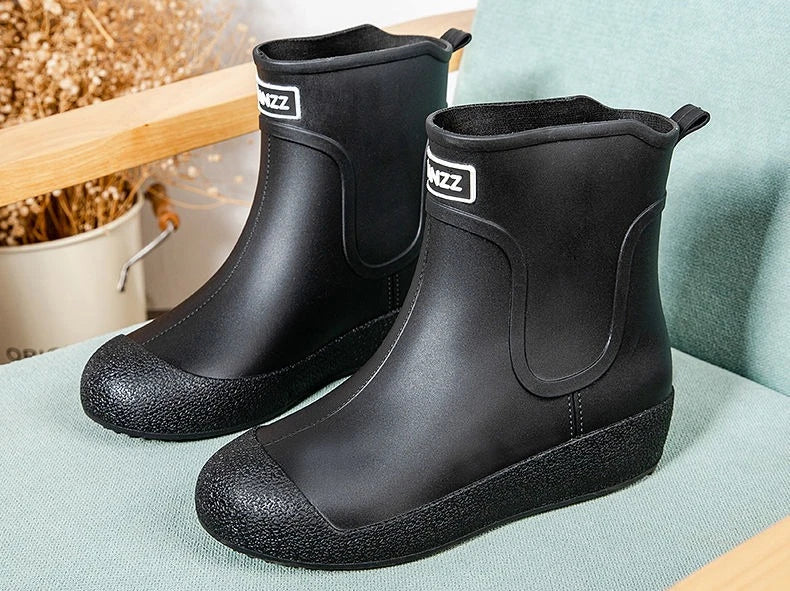 Winter Big Size Warm Waterproof Fleece-lined Short Men's Rain Boots Chef Kitchen Rainy Day Adult Without Lacing Mud Male Shoes
