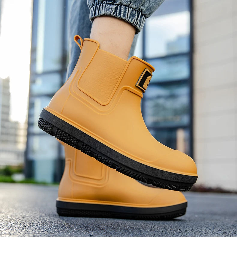 Men's Short-Tube Non-Slip Rain Boots, Fashionable Low-Top Water Shoes, Pvc One-Time Molded Rain Boots, Pastoral Labor Waterproof Shoes